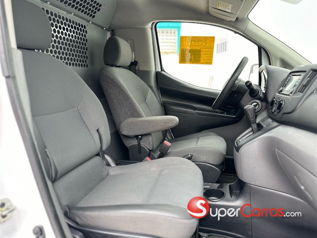 2020 Nissan NV 200 — foto 2 / 11