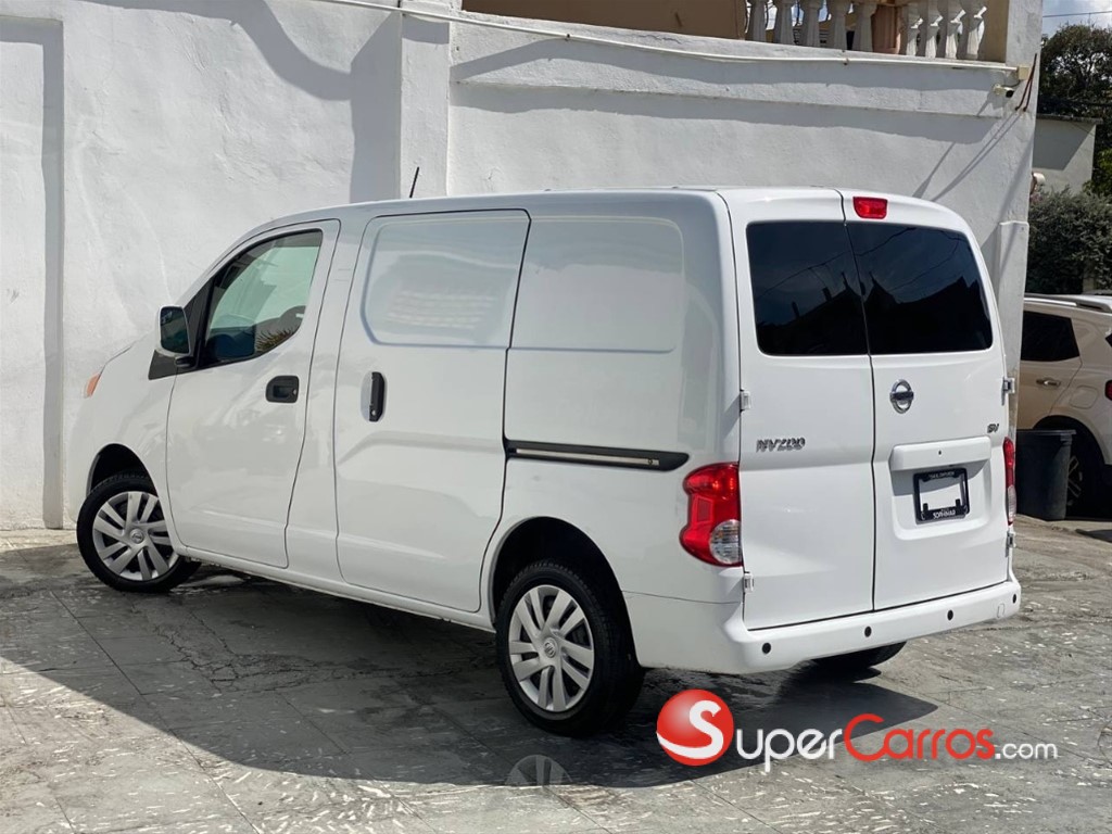 2020 Nissan NV 200 — foto 8 / 11
