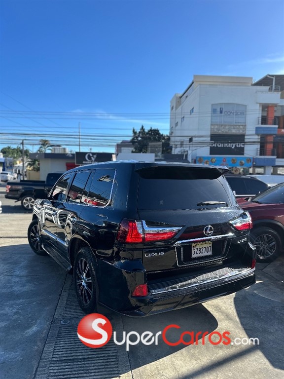 2013 Lexus LX 570 — foto 2 / 7