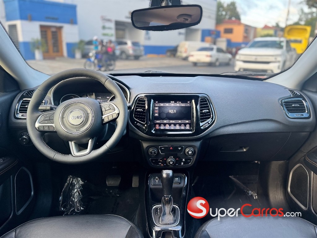 2020 Jeep Compass Limited — foto 8 / 12