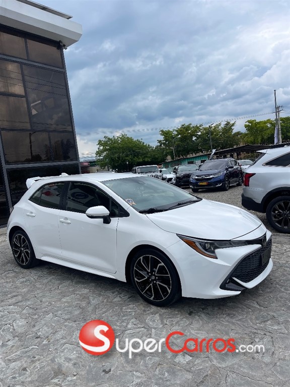 2020 Toyota Corolla Hatchback — foto 3 / 7
