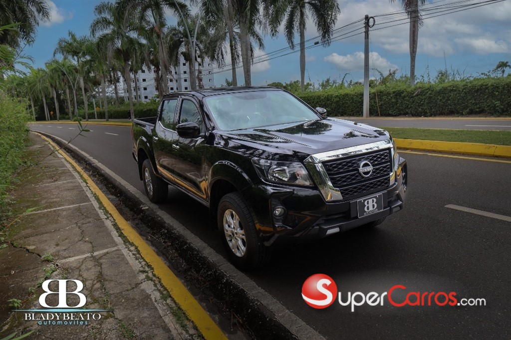 2025 Nissan Frontier XE — foto 3 / 11