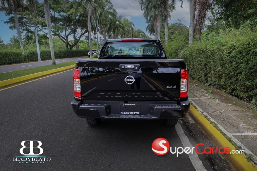 2025 Nissan Frontier XE — foto 5 / 11