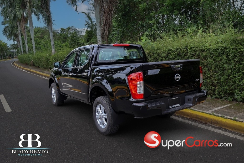 2025 Nissan Frontier XE — foto 6 / 11
