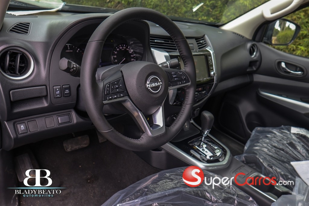2025 Nissan Frontier XE — foto 9 / 11