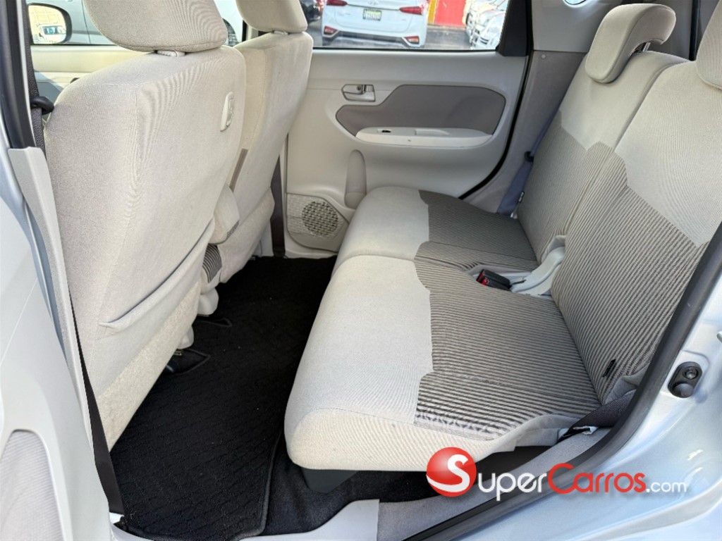 2019 Daihatsu Move — foto 10 / 12
