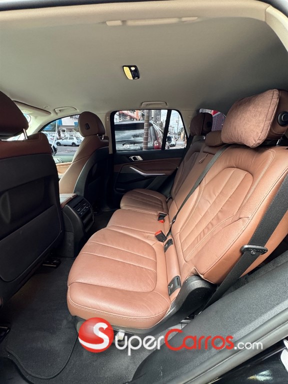 2021 BMW X 5 25D — foto 8 / 12