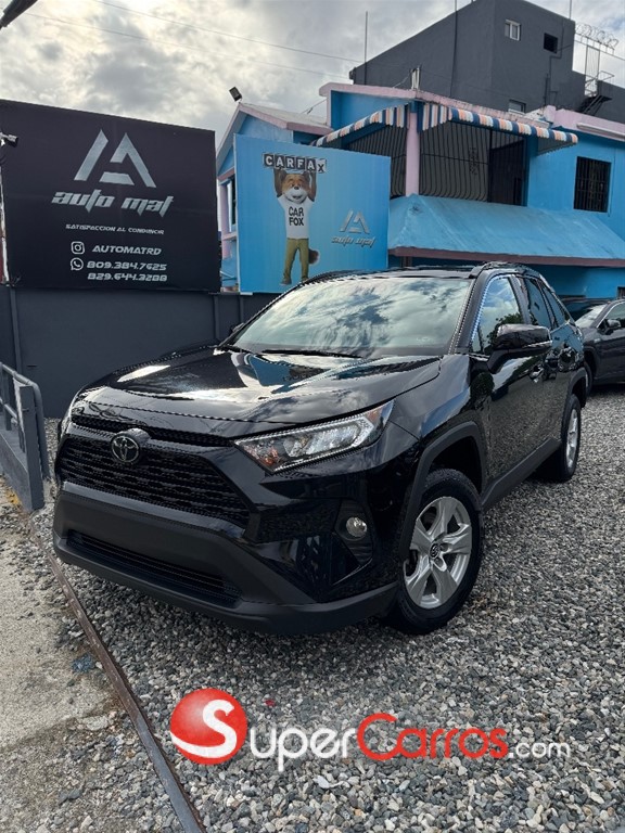2022 Toyota RAV4 XLE