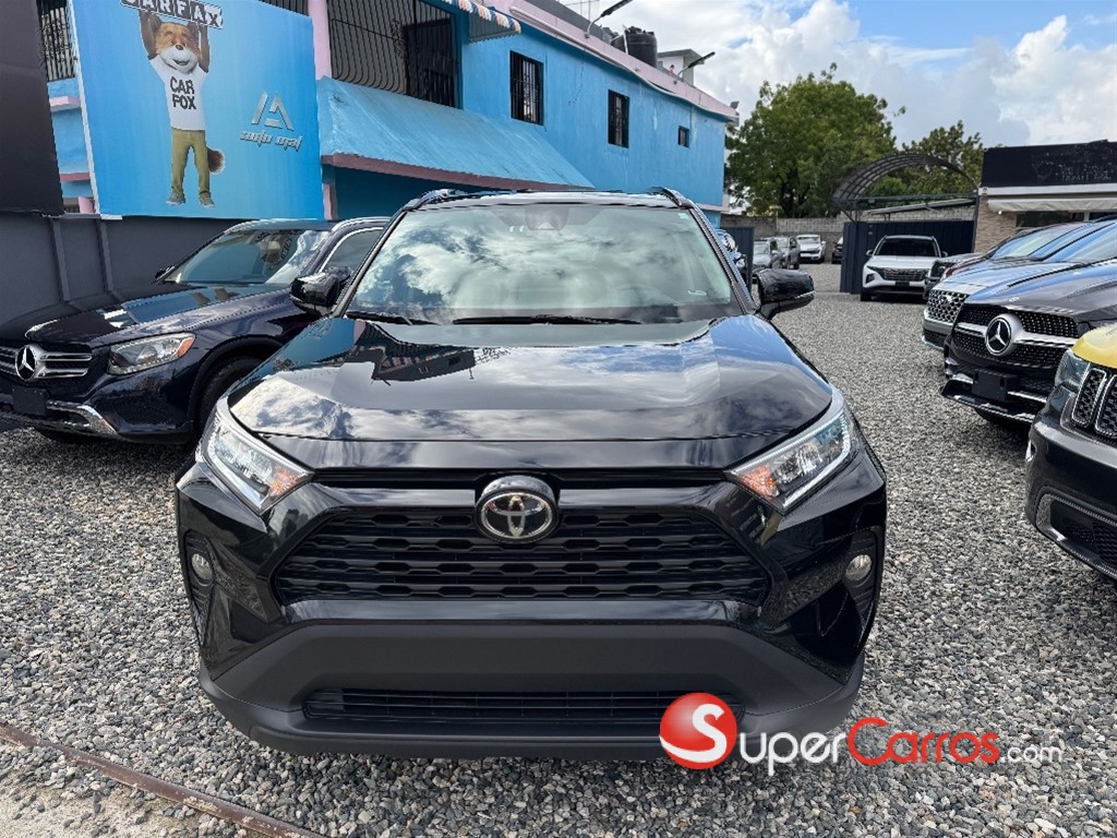2022 Toyota RAV4 XLE — foto 5 / 12