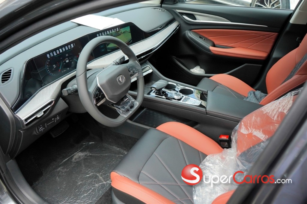 2025 Changan EADO Plus — foto 5 / 12