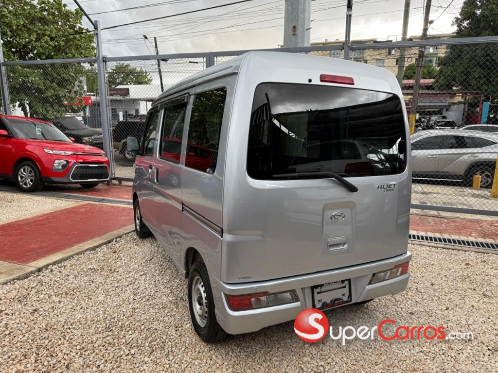 2020 Daihatsu Hijet Minivan — foto 3 / 8
