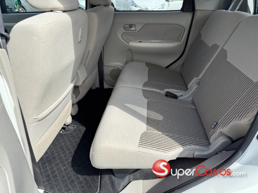 2019 Daihatsu Move — foto 10 / 12