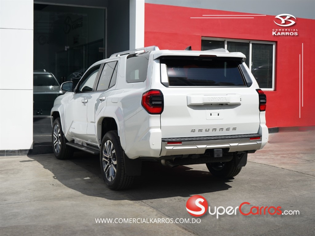 2027 Toyota 4 Runner Limited — foto 2 / 8