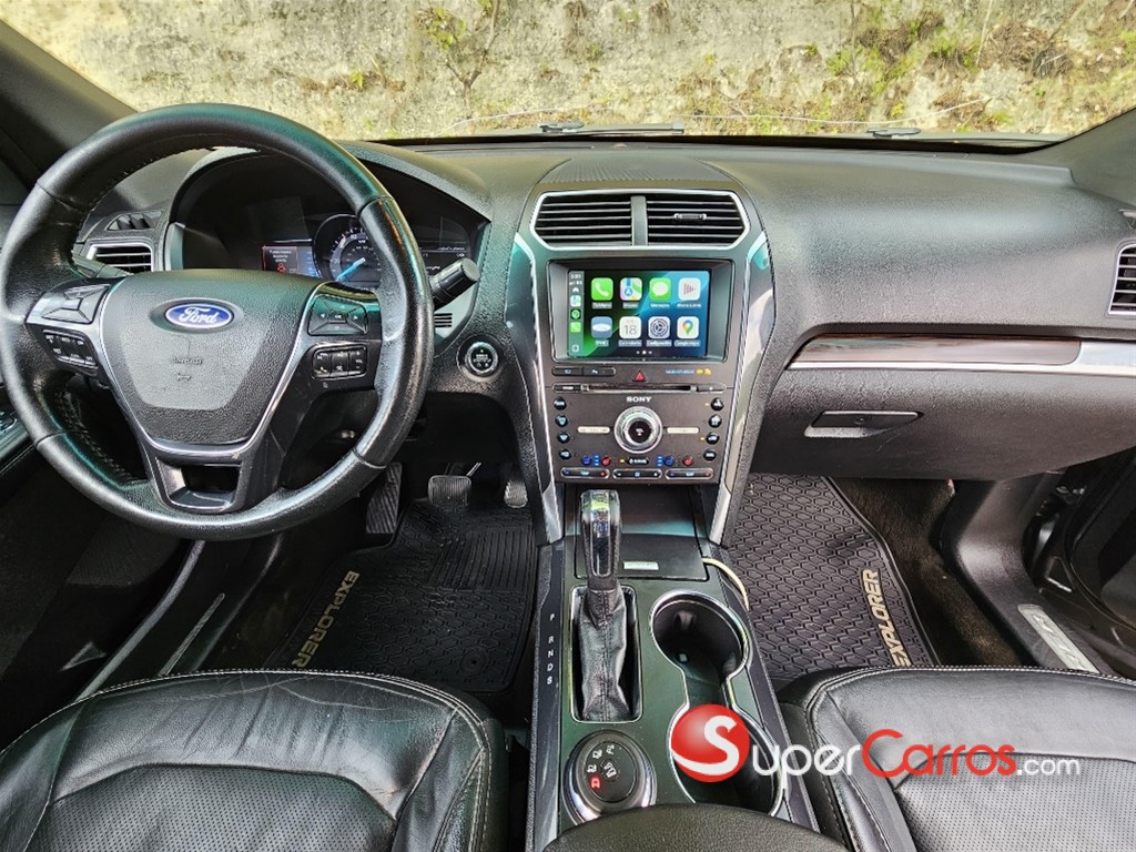 2017 Ford Explorer Limited — foto 8 / 9