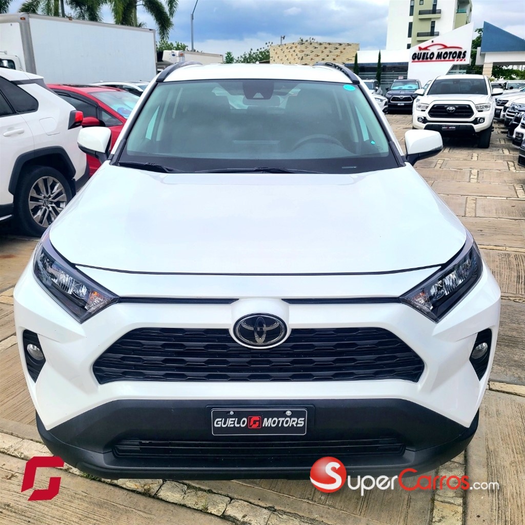 2020 Toyota RAV4 XLE — foto 4 / 9