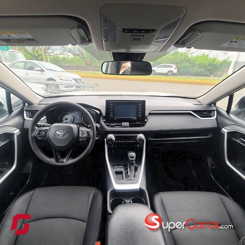 2020 Toyota RAV4 XLE — foto 8 / 9