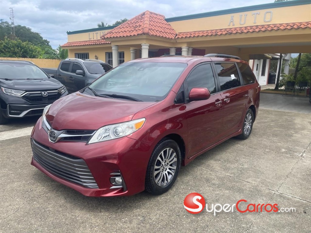 2018 Toyota Sienna XLE — foto 5 / 10