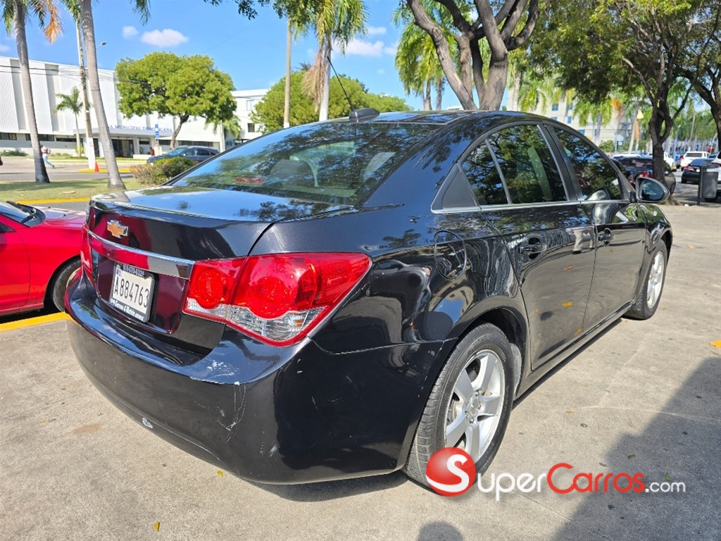2015 Chevrolet Cruze LT — foto 3 / 9