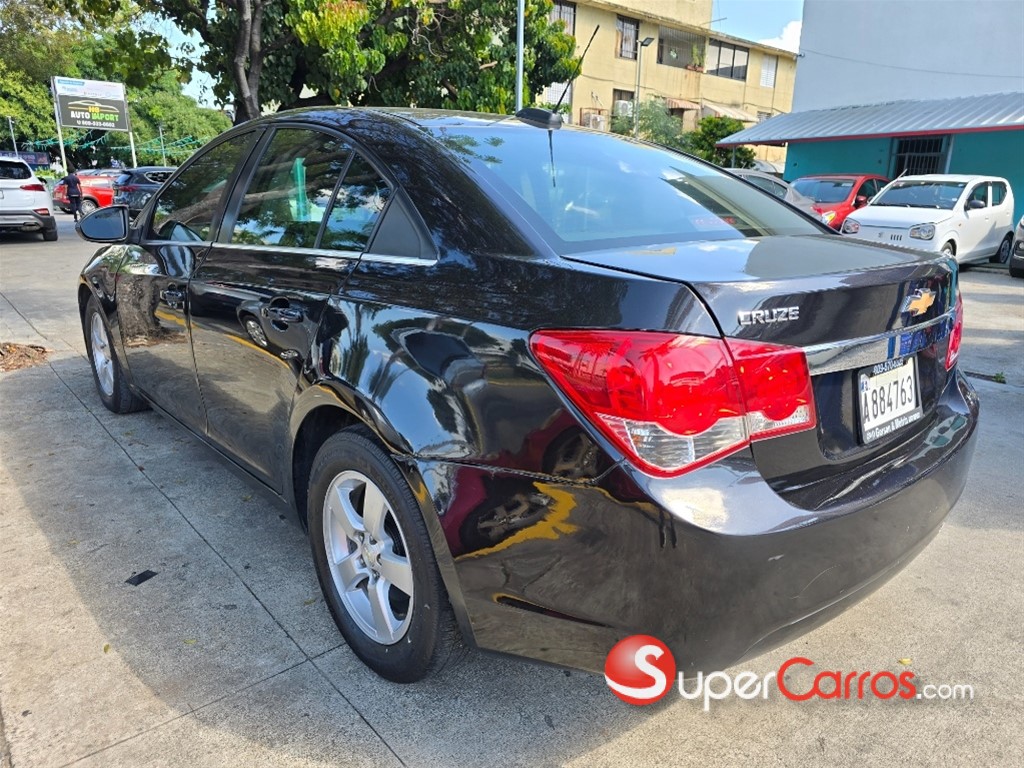 2015 Chevrolet Cruze LT — foto 4 / 9