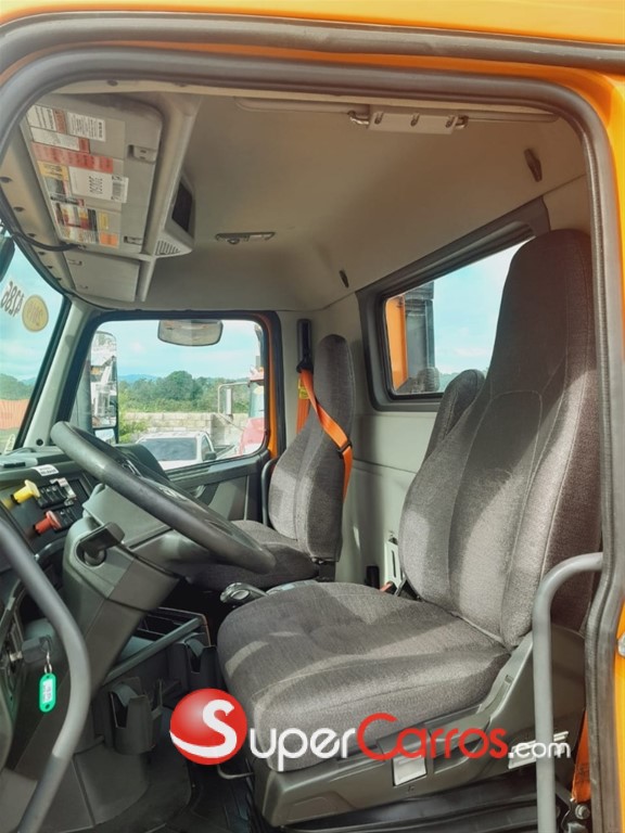 2019 Volvo VNR — foto 5 / 8