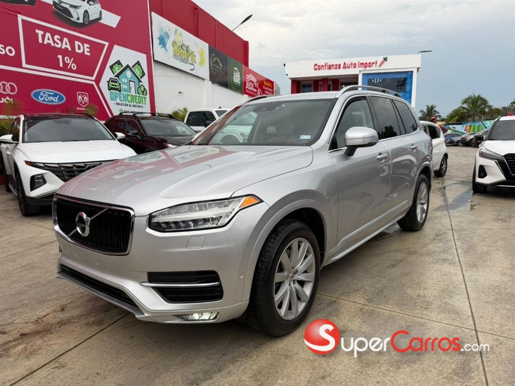 2019 Volvo XC90 Momentum T6