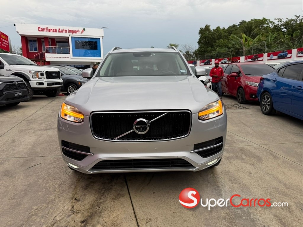 2019 Volvo XC90 Momentum T6 — foto 2 / 12