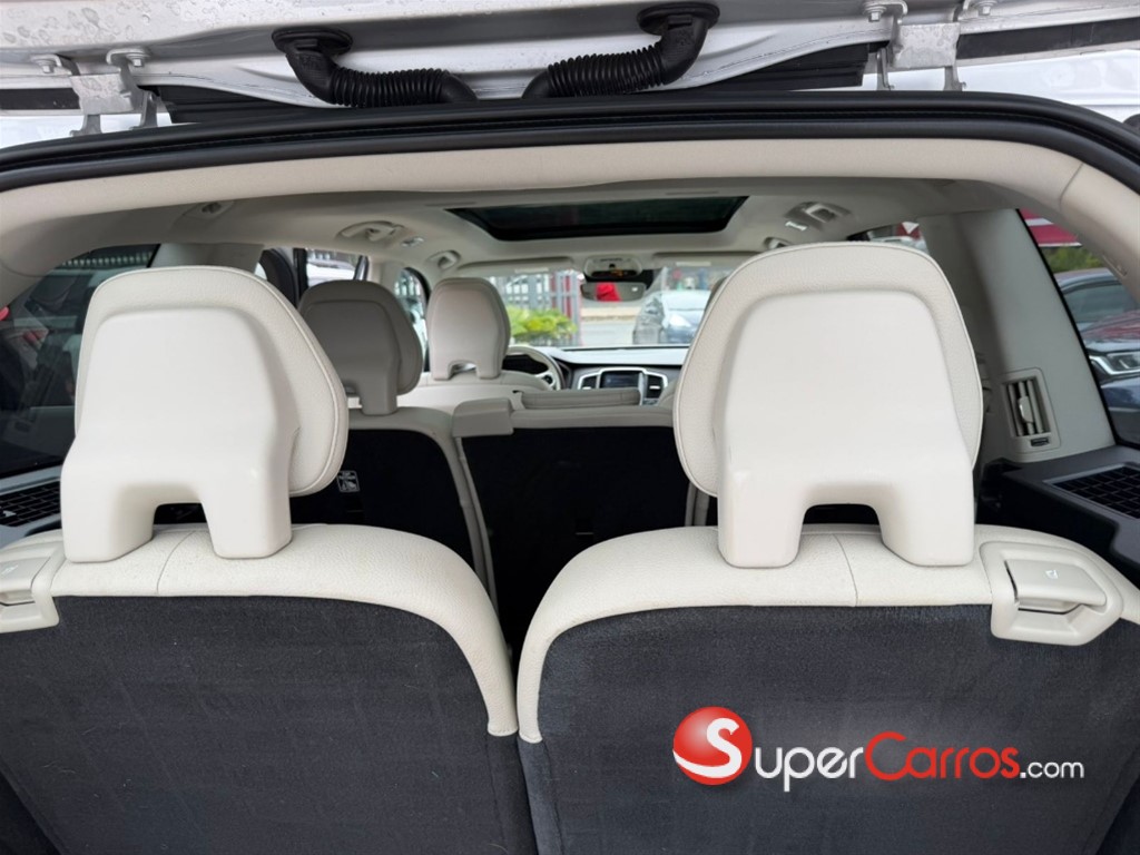 2019 Volvo XC90 Momentum T6 — foto 12 / 12