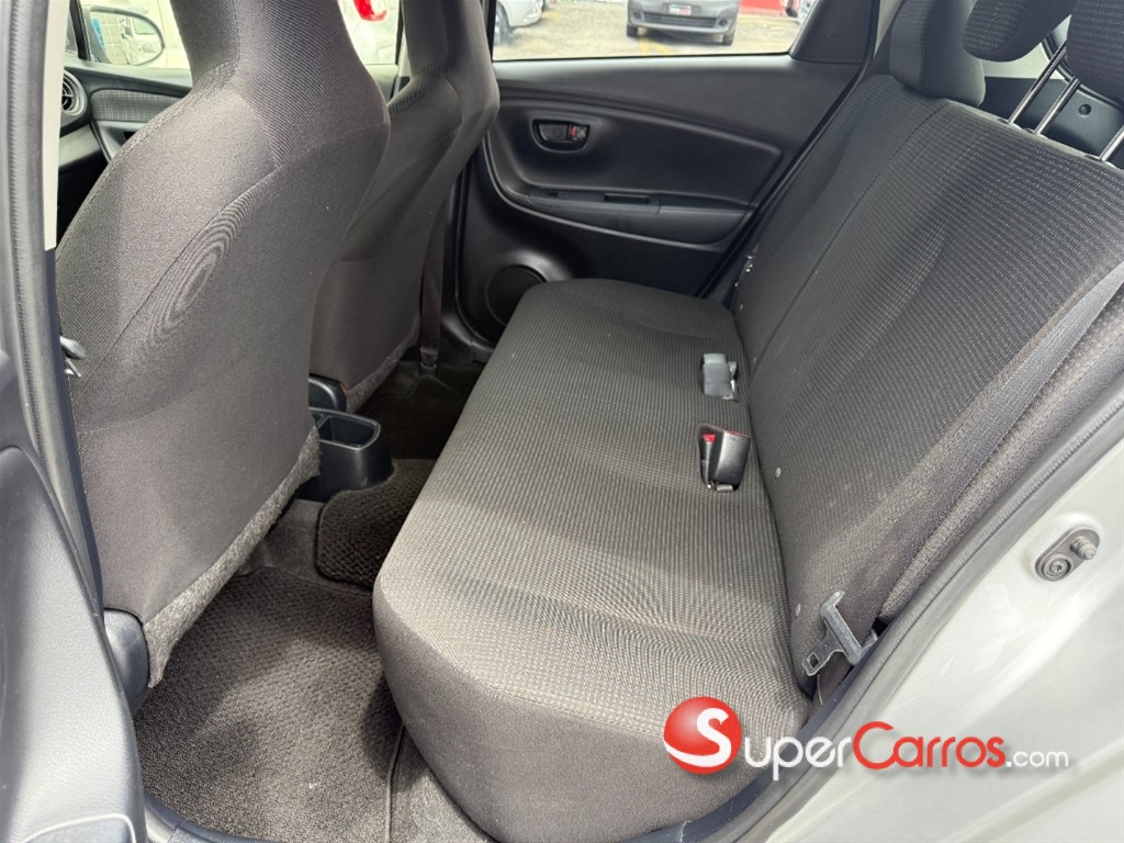 2019 Toyota VITZ — foto 3 / 12