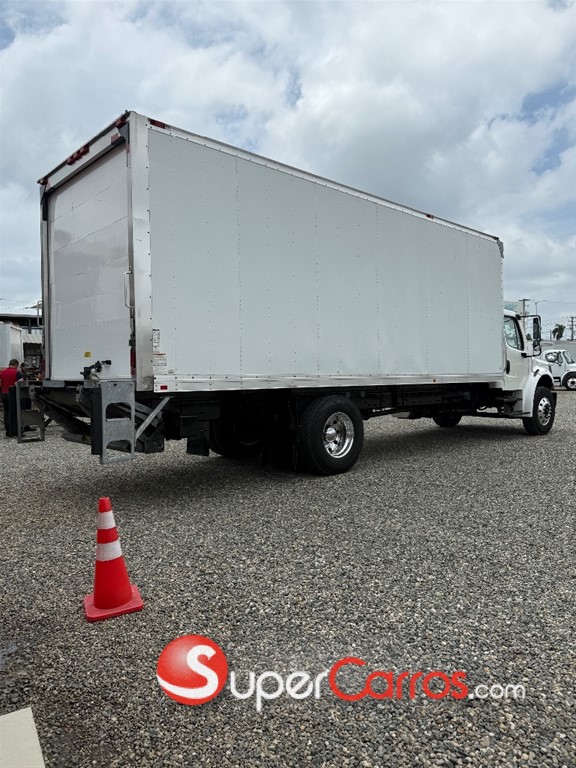 2017 Freightliner Camion — foto 6 / 7