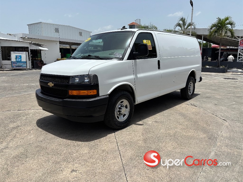 2021 Chevrolet Express G2500