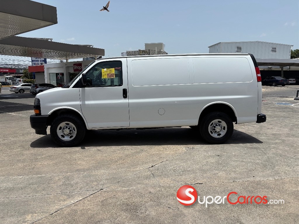 2021 Chevrolet Express G2500 — foto 3 / 11