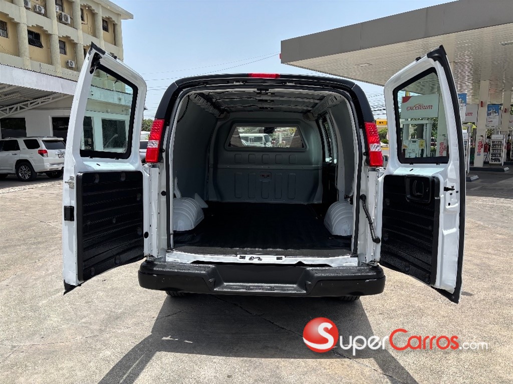 2021 Chevrolet Express G2500 — foto 7 / 11