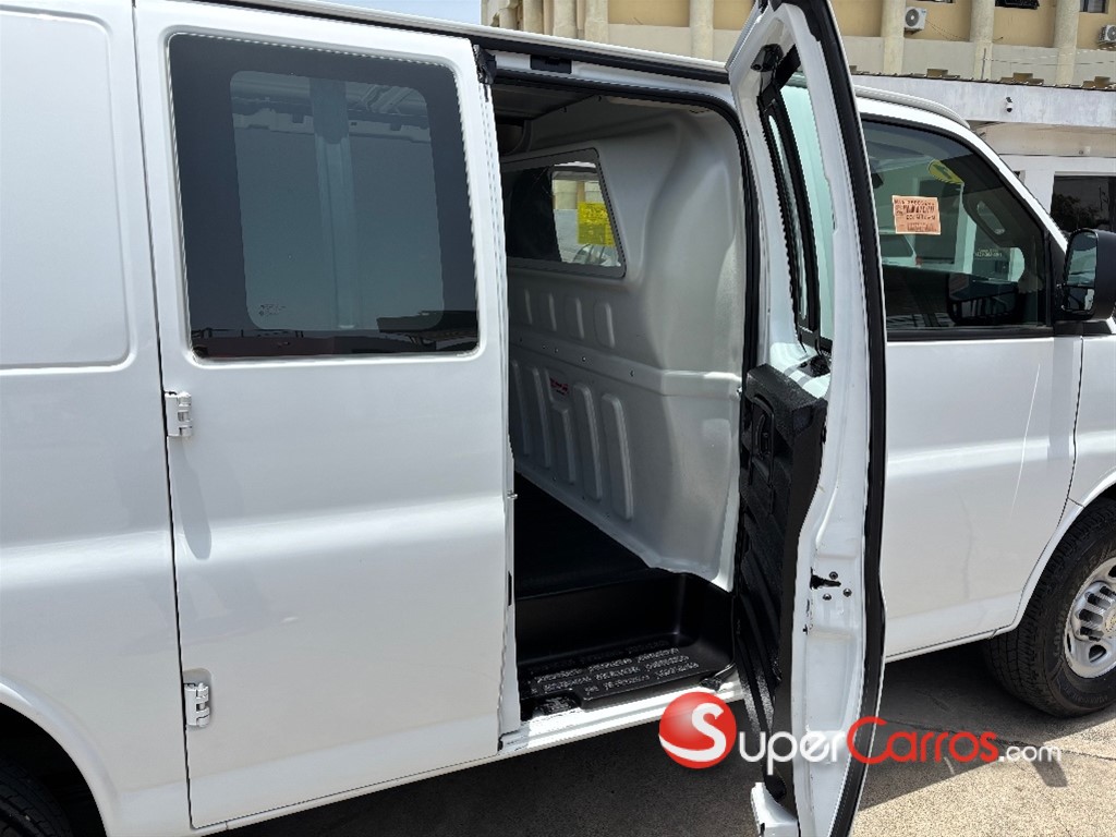 2021 Chevrolet Express G2500 — foto 10 / 11