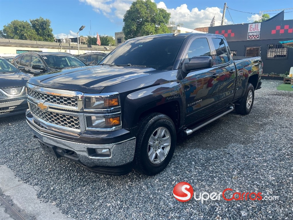 2015 Chevrolet Silverado Custom