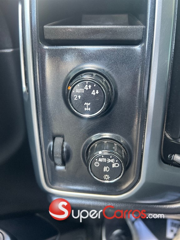 2015 Chevrolet Silverado Custom — foto 9 / 12