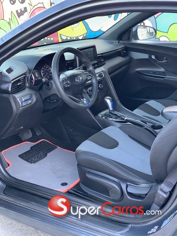 2019 Hyundai Veloster — foto 2 / 8