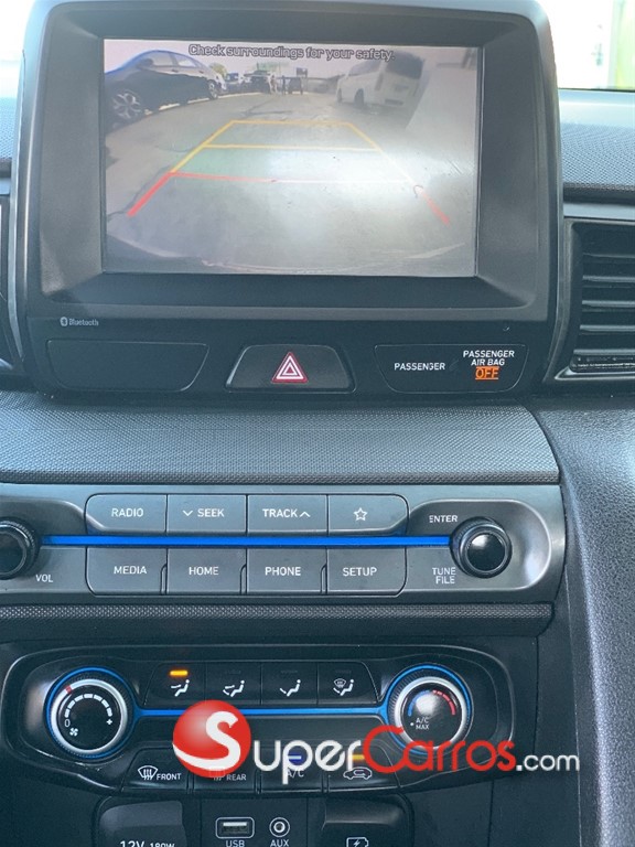 2019 Hyundai Veloster — foto 6 / 8
