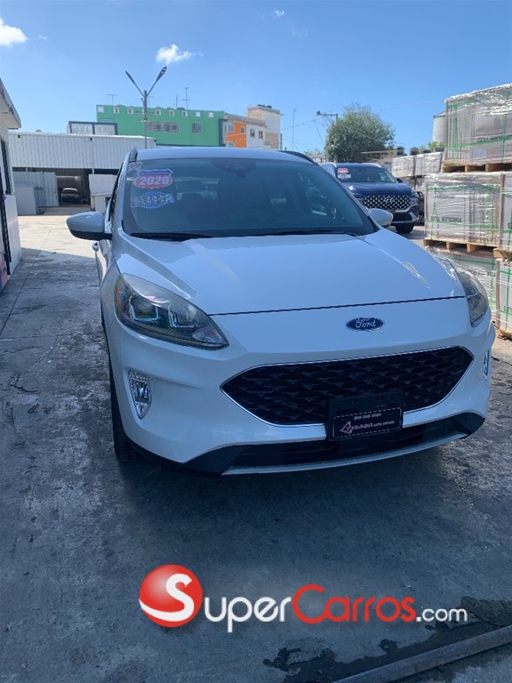 2020 Ford Escape — foto 2 / 9