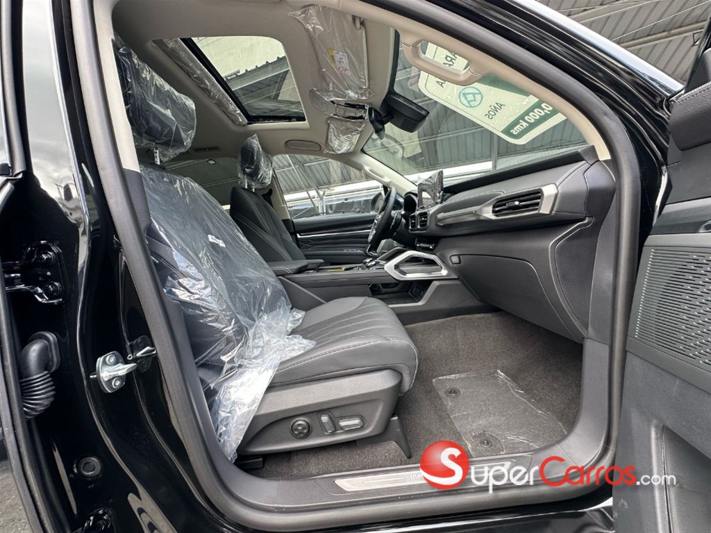 2025 Maxus D90 — foto 9 / 12