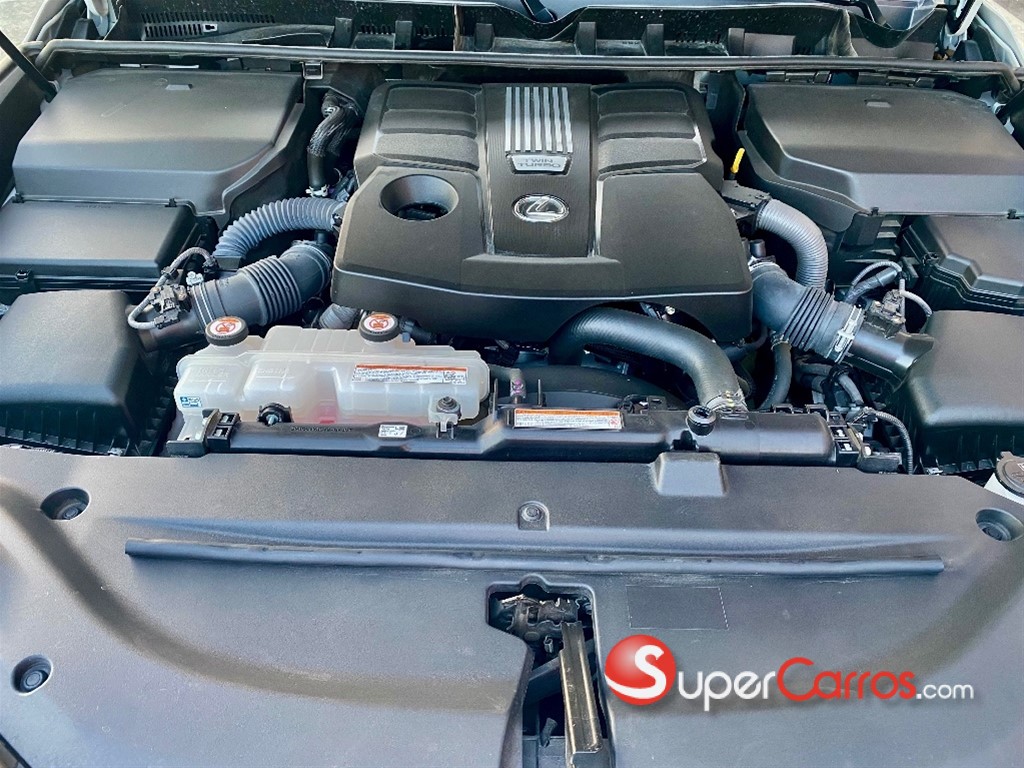 2022 Lexus LX 600 Luxury — foto 11 / 12