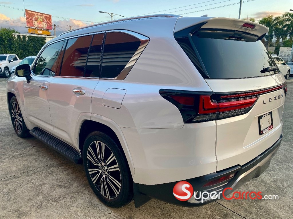2022 Lexus LX 600 Luxury — foto 12 / 12