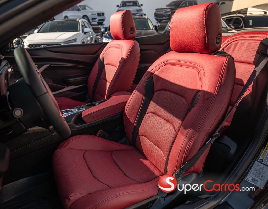 2020 Chevrolet Camaro LT Convertible — foto 9 / 12