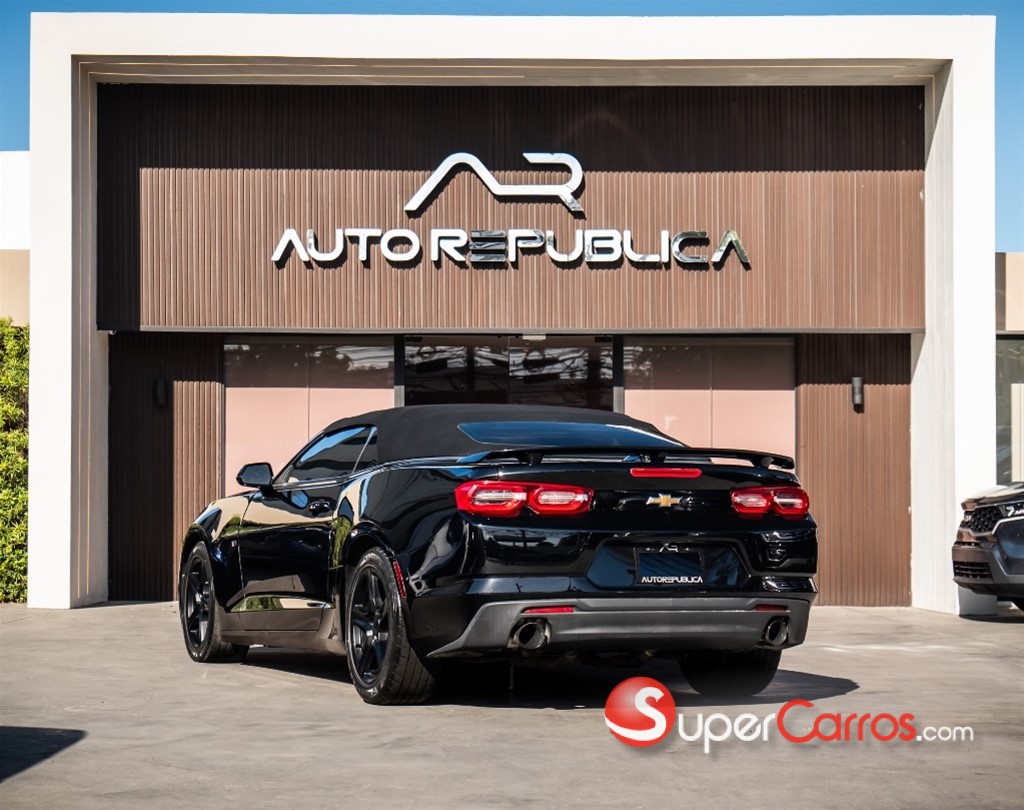 2020 Chevrolet Camaro LT Convertible — foto 12 / 12