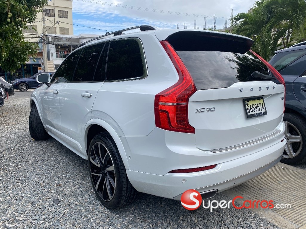 2018 Volvo XC90 Momentum T6 — foto 6 / 12