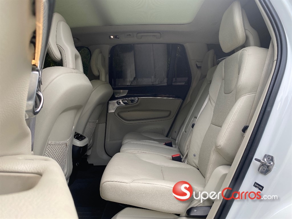 2018 Volvo XC90 Momentum T6 — foto 10 / 12