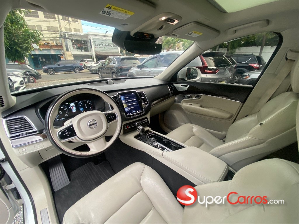 2018 Volvo XC90 Momentum T6 — foto 12 / 12