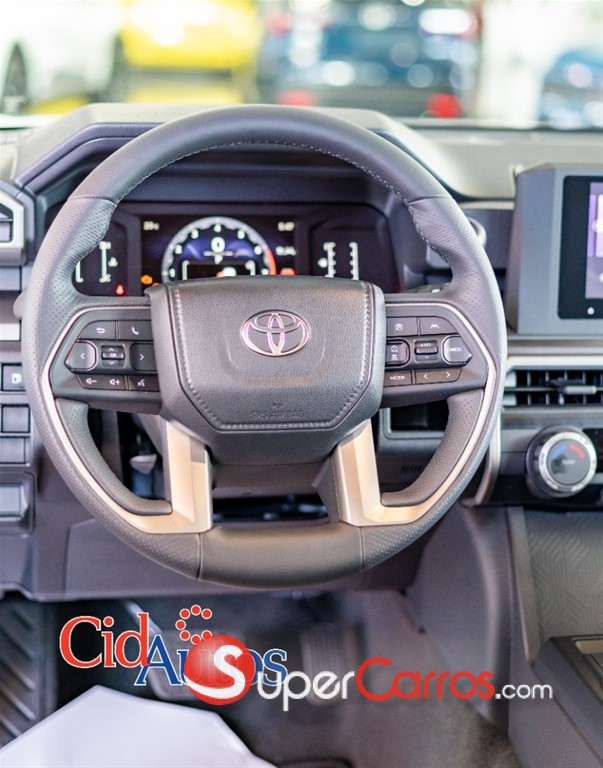 2026 Toyota 4 Runner SR5 — foto 8 / 11