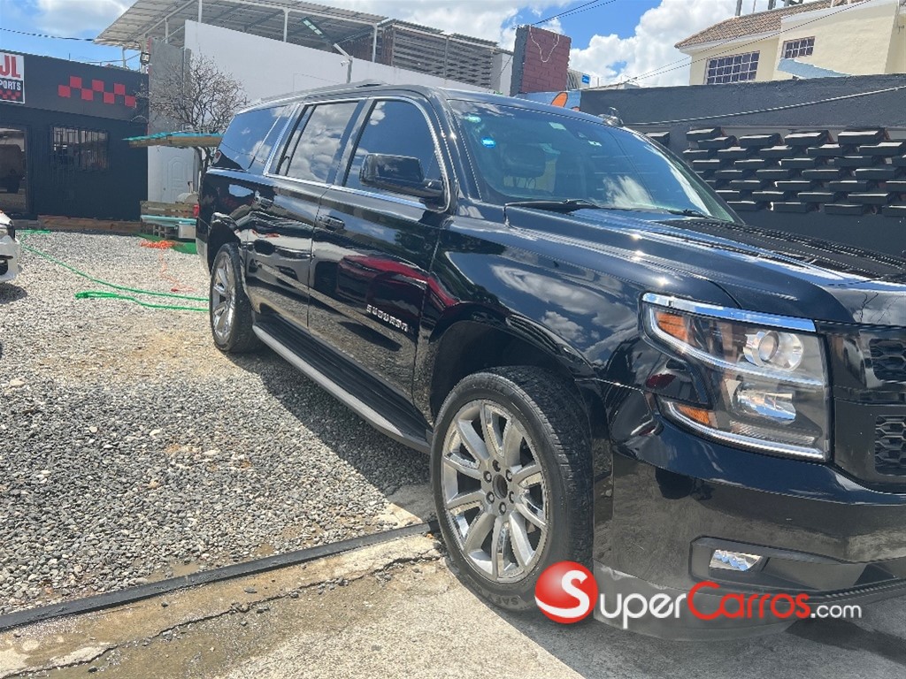 2015 Chevrolet Suburban LTZ — foto 3 / 12