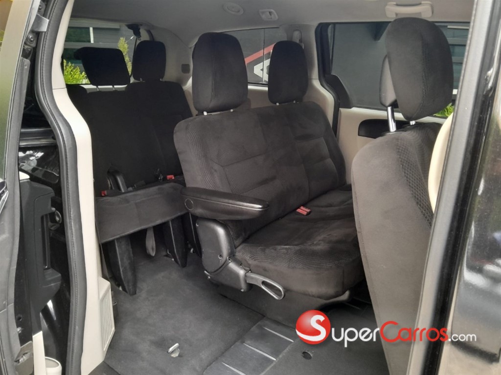 2017 Dodge Caravan Sport — foto 8 / 11