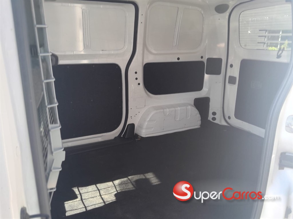 2018 Nissan NV 200 — foto 8 / 9